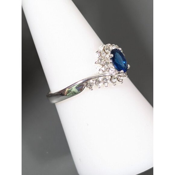 Silver Tone Blue Faux Sapphire Oval CZ Ring Birhtstone Size 8 - Picture 3 of 7